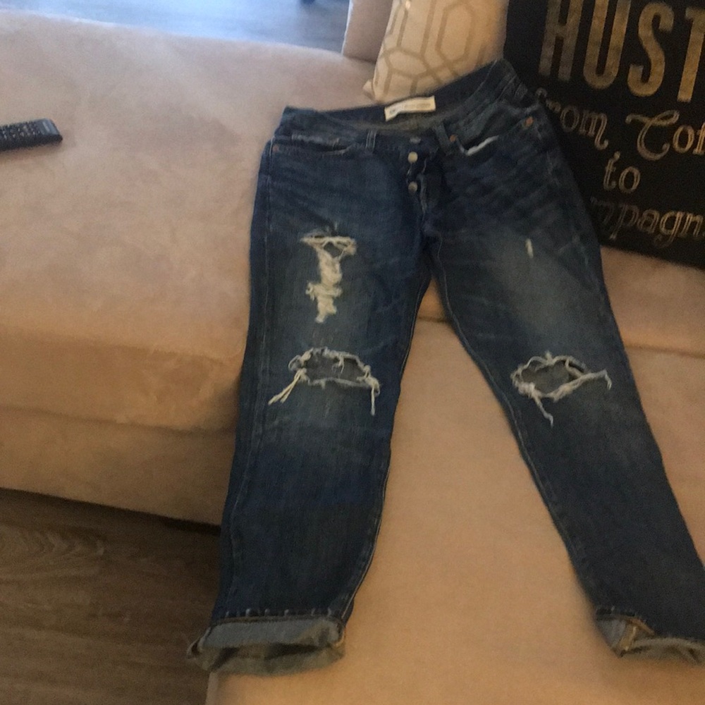 Girlfriend denim jeans